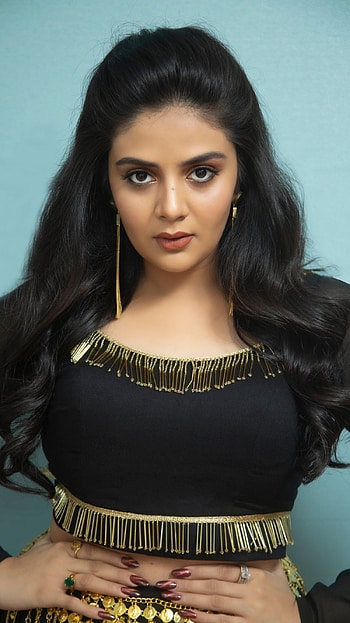Sreemukhi, anchor HD phone wallpaper