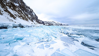 Blue ice, Snow-covered lake, Siberian beauty, Russian landscapes HD wallpaper