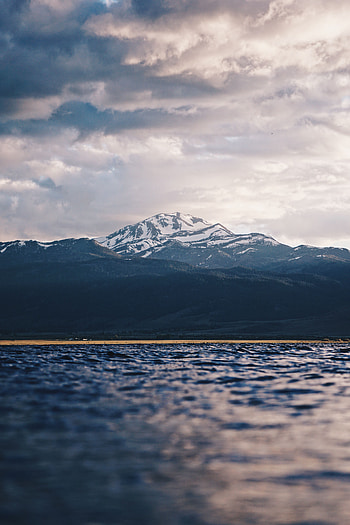 Nature, Water, Clouds, Mountain, Vertex, Top, Blur, Smooth HD phone wallpaper