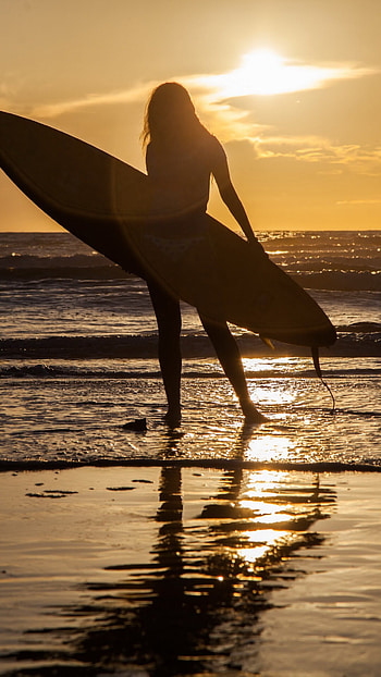 Girl Surfing, Powerful Waves, Ocean Sport HD phone wallpaper