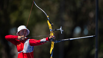 Archery , Personalized decor, Hunter's theme, Bow and arrow visuals HD wallpaper
