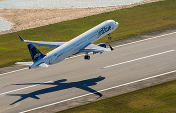 JetBlue Airways, Toxic encephalopathy, Contaminated cabin air, Captain's health HD wallpaper