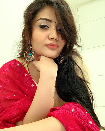 Sreemukhi, eye, Telugu actress, lip HD phone wallpaper