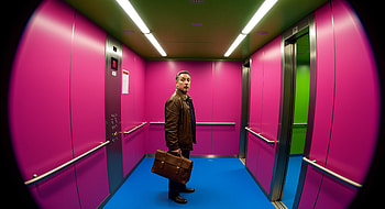 Vibrant Elevator Scene - Ultra, elevator, man, Business attire HD wallpaper