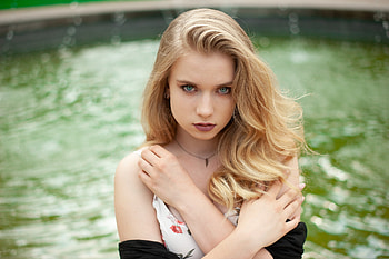 Unknown Model, babe, model, blonde, gorgeous, beautiful, water, woman, pond HD wallpaper