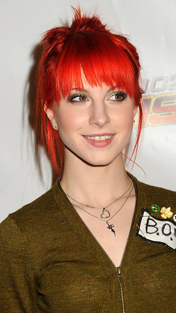 Hayley Williams, Beach , Music, Hayley Williams HD phone wallpaper