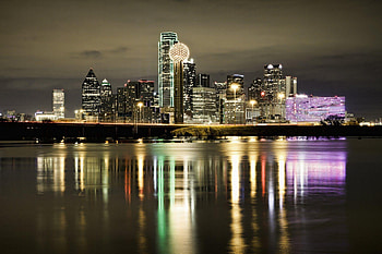 Dallas Skyline , Nighttime Charm, Cityscape Delight HD wallpaper
