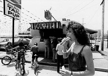 Sigourney Weaver, Vintage, Celebrity, Actress, Hot Dog HD wallpaper