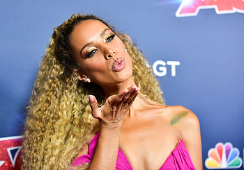 Leona Lewis, Guest judge on The X Factor, Radio Times feature, Talented insights HD wallpaper