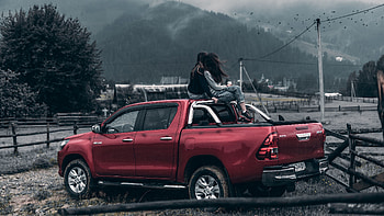 Toyota Hilux, Girls and Trucks HD wallpaper