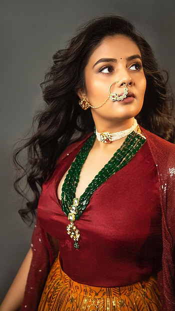 Sreemukhi, telugu actress, model HD phone wallpaper