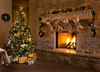 FIREPLACE, TREE, STOCKINGS, GARLAND, GIFTS HD wallpaper