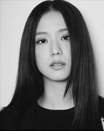 Jisoo black white, Kpop, Celebrity, hoot, Portrait, Blackpink, Kim Jisoo, Kim HD phone wallpaper