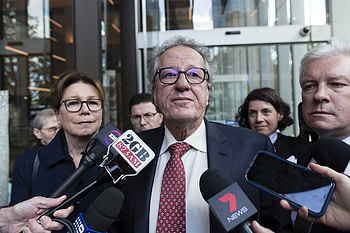 Geoffrey Rush, Legal victory in defamation case, MeToo scandal, CNN news HD wallpaper