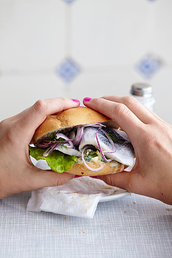 Fischbrotchen, Hamburgers HD phone wallpaper