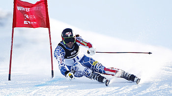 Alpine skiing, Skier descent, Winter sports, Snowy mountains HD wallpaper