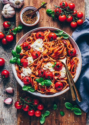 Creamy tomato pasta, Vegan recipe, Bianca Zapatka, Tomato dish HD phone wallpaper
