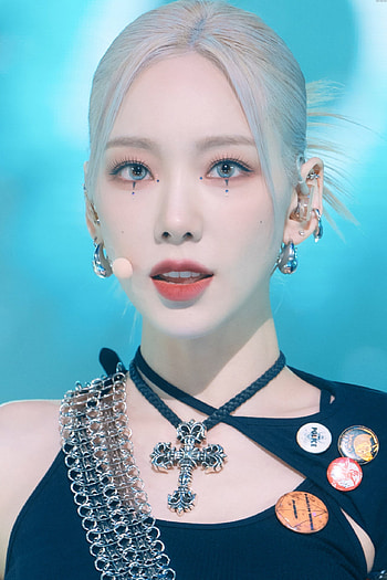 Kim Taeyeon, Taeyeon invu, Tumblr posts, Music industry HD phone wallpaper