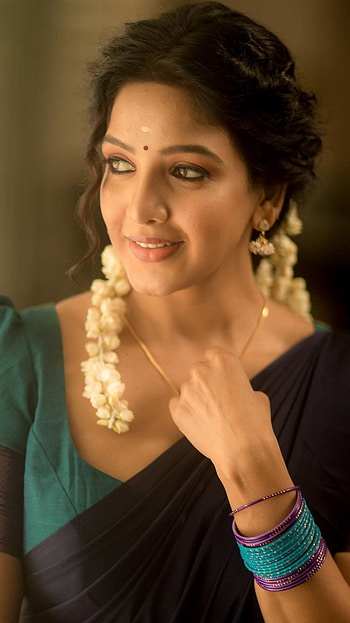 Pavani Reddy, telugu actress, saree beauty HD phone wallpaper