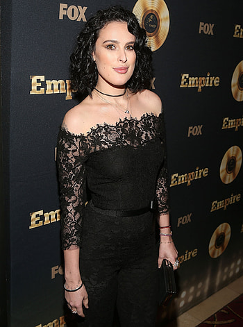 Rumer Willis, Sobriety clarification, Media assumptions, Personal truth HD phone wallpaper