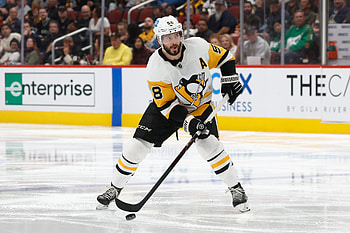 Kris Letang, Milestone achievement, Minnesota Wild, Hockey triumph HD wallpaper