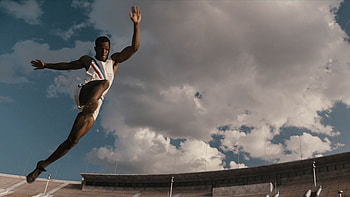 Race Movie Scene, Director's commentary, Powerful sequences, Behind-the-scenes insights HD wallpaper