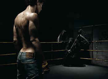 Punching out of his Weight, scythe, ropes, fantasy, boxer, boxing ring, cowls HD wallpaper