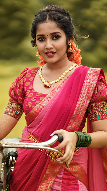 Anikha surendran, model HD phone wallpaper