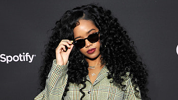 H.E.R., Grammy Awards, Real name HD wallpaper