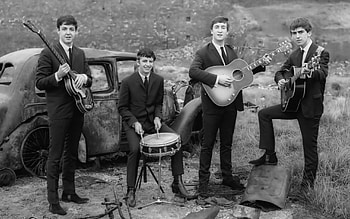 Beatles , Vintage style, Abbey Road, Musical nostalgia HD wallpaper