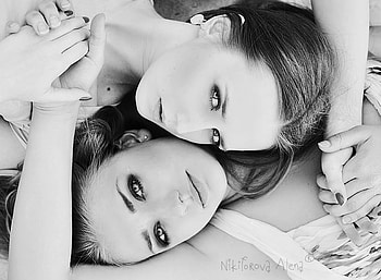 DUO, bw, graphy, friends, beauty HD wallpaper