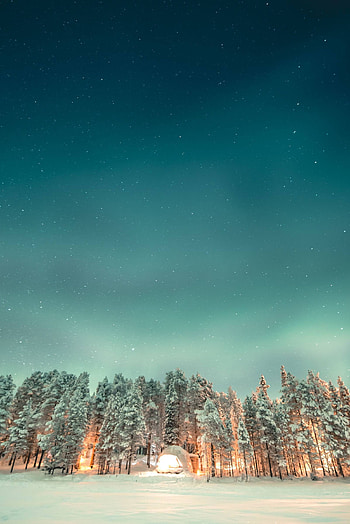 Finland travels, Flashpack Finland review, Northern lights trip, Bucket list adventure HD phone wallpaper