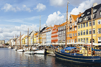 Smart cities recognition, Newsweek Momentum Awards, Nyhavn's innovation, Urban development HD wallpaper