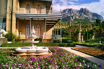 Aristocrate house, view, architecture, mountains, house HD wallpaper