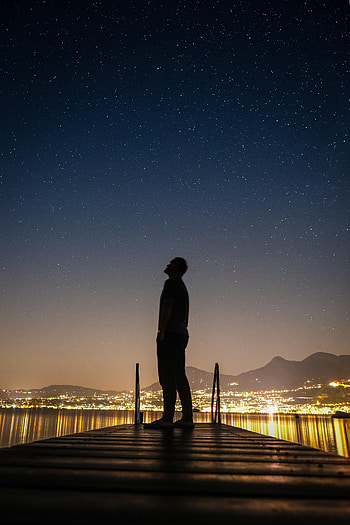 Stars, Silhouette, Miscellanea, Miscellaneous, Starry Sky, Night City, Human, Person HD phone wallpaper