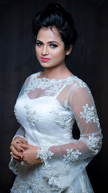 Ramya Pandian, tamil actress, beautiful HD phone wallpaper