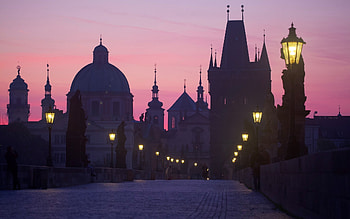 Sunrise in Prague, Czechia, bridge, Prague, Czechia, lights, sunrise HD wallpaper