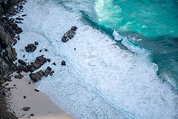 Brown Rocks On White Sand Beach , rocks, beach, nature HD wallpaper