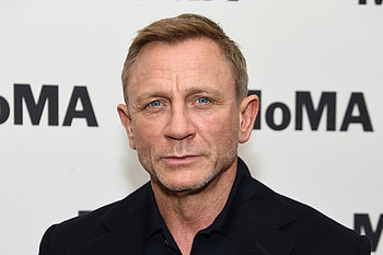 Knives Out 2, Daniel Craig's salary, Huge sequel, Revealed HD wallpaper