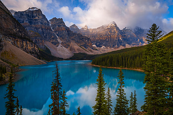 Moraine Lake Banff Canada Parks Mountains , lake, mountains, nature HD wallpaper