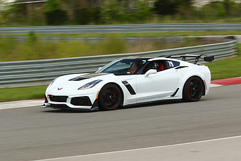 Chevrolet Corvette ZR1, Motorsports HD wallpaper