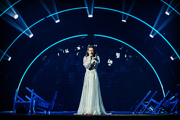 Amanda Georgiadi Tenfjord, Greek singer, Semi-final one, Jury show HD wallpaper