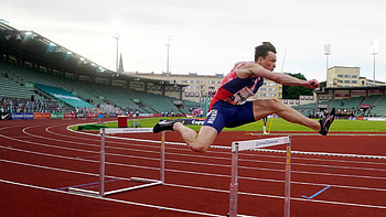 Karston Warholm, Hurdling HD wallpaper
