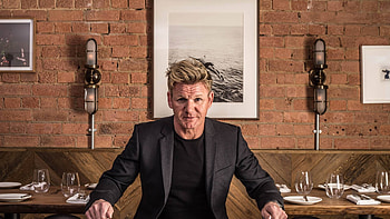 Gordon Ramsay , Captivating charm, Chef's charisma, perfection HD wallpaper