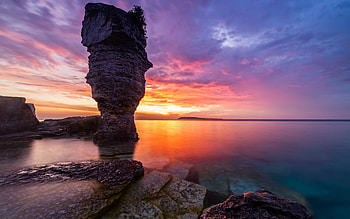 Beach in Canada, water, rock, sunset, beach HD wallpaper