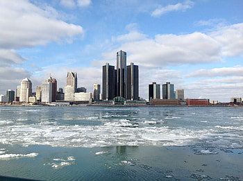 Detroit Skyline, Winter view, Skyline contrast, Urban beauty HD wallpaper