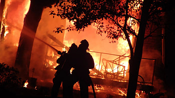 Firefighter , Courageous service, Fearless acts, Lifesaving heroes HD wallpaper