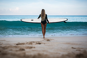 Longboard, Girl Surfing HD wallpaper