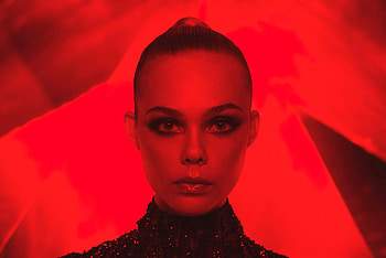 The Neon Demon The Neon Demon - Jesse and background HD wallpaper