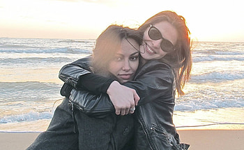 Madalina Ghenea & best Friend, SUPERMODEL, SEXY, BEAUTIFUL, ACTRESS HD wallpaper